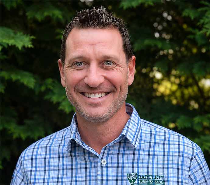 Joshua Nadler, Arborist Representative serving the Gaithersburg, MD office of Bartlett Tree Experts